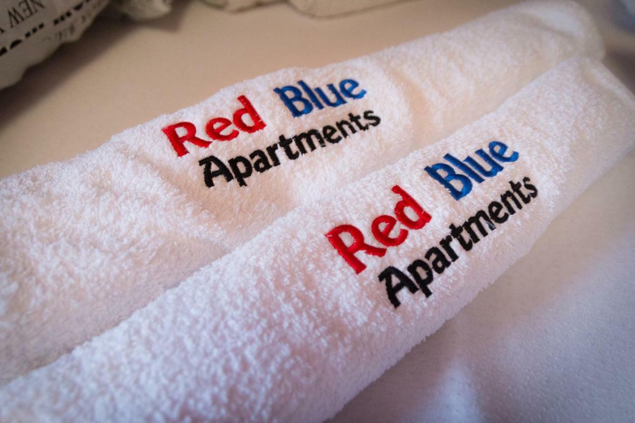 Design Apartments Red Blue 奥西耶克 外观 照片